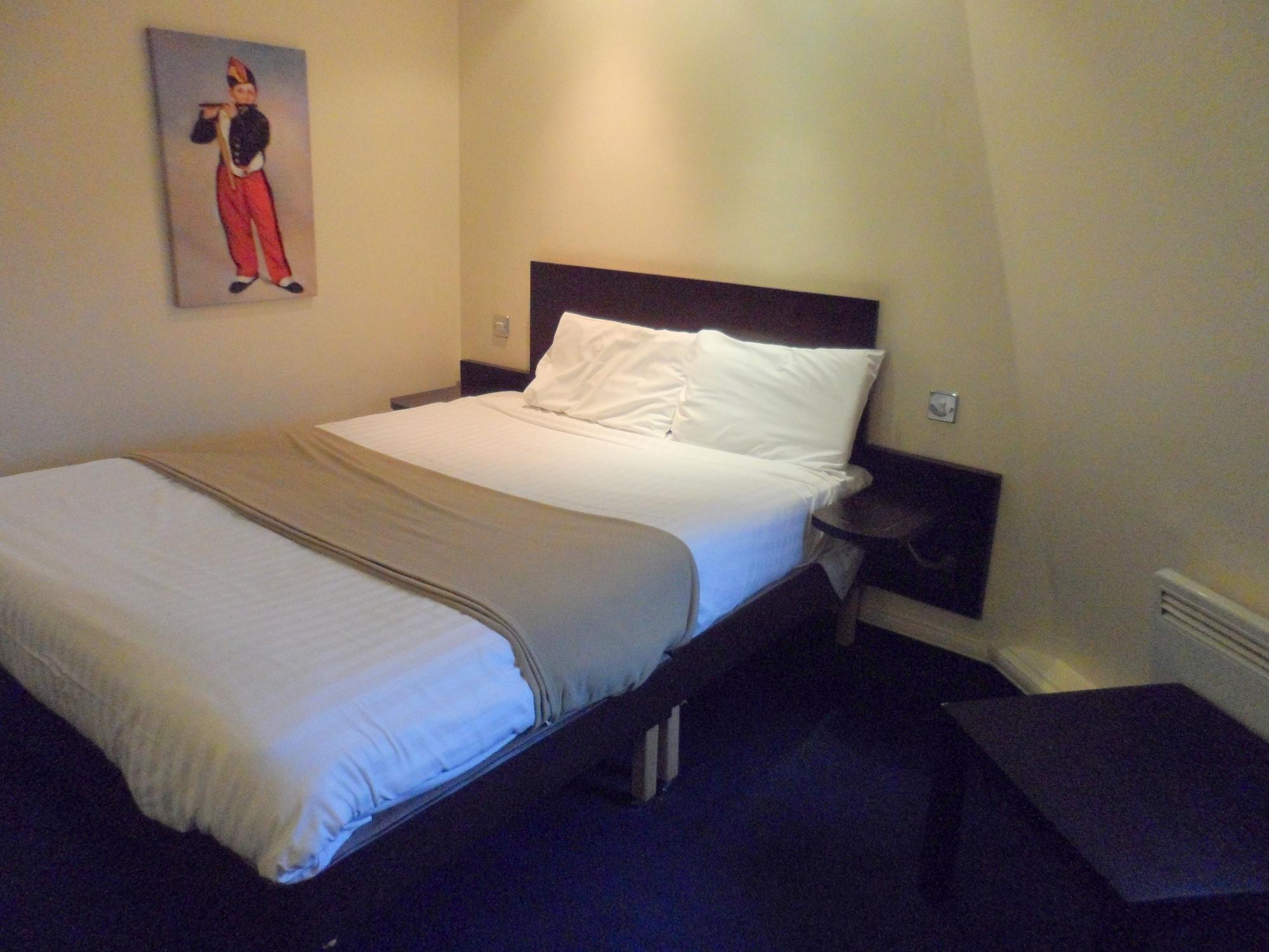 Britannia Edinburgh Hotel Ngoại thất bức ảnh